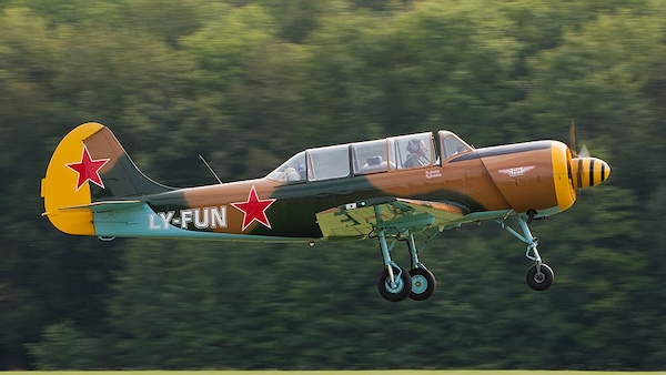 Photo of Yak-52