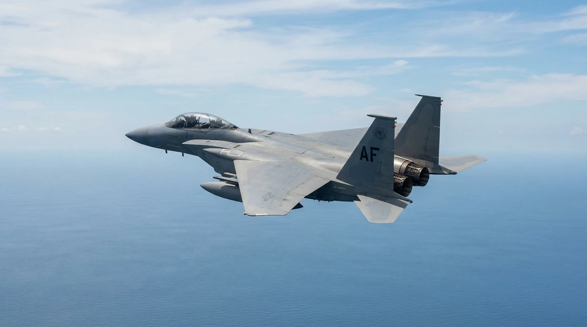 Illustration: US Air Force F-15 Eagle in flight